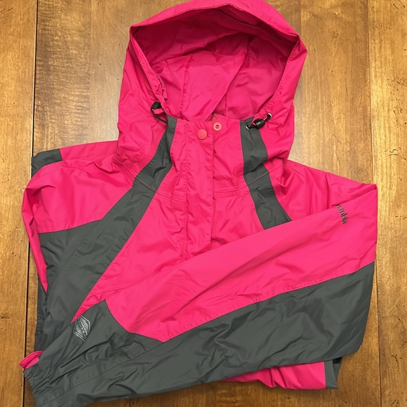 Columbia Omni-Tech Waterproof Shell, Women’s Size S - Picture 11 of 11